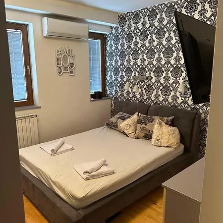 Petar's 2 Private Parking Appartement *